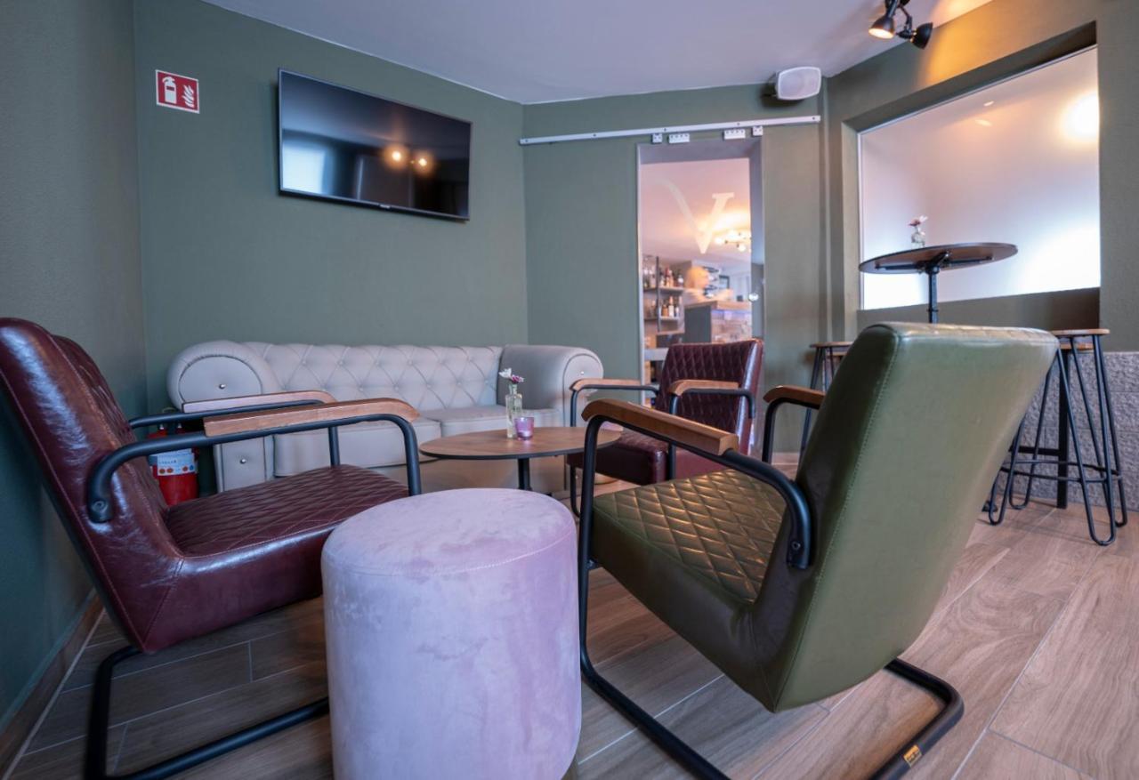 Village Bistro & Bar Fremdenzimmer Dettingen an der Erms المظهر الخارجي الصورة