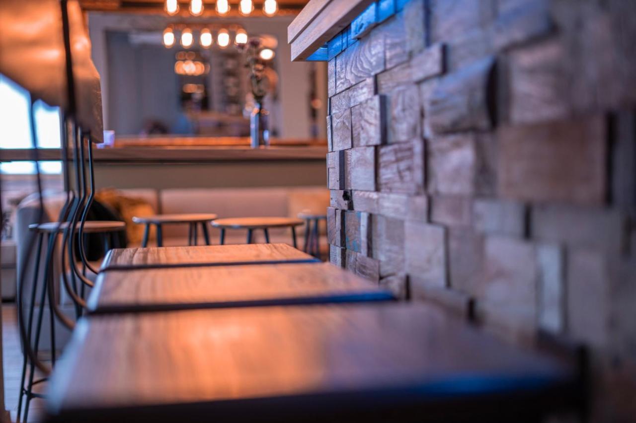 Village Bistro & Bar Fremdenzimmer Dettingen an der Erms المظهر الخارجي الصورة