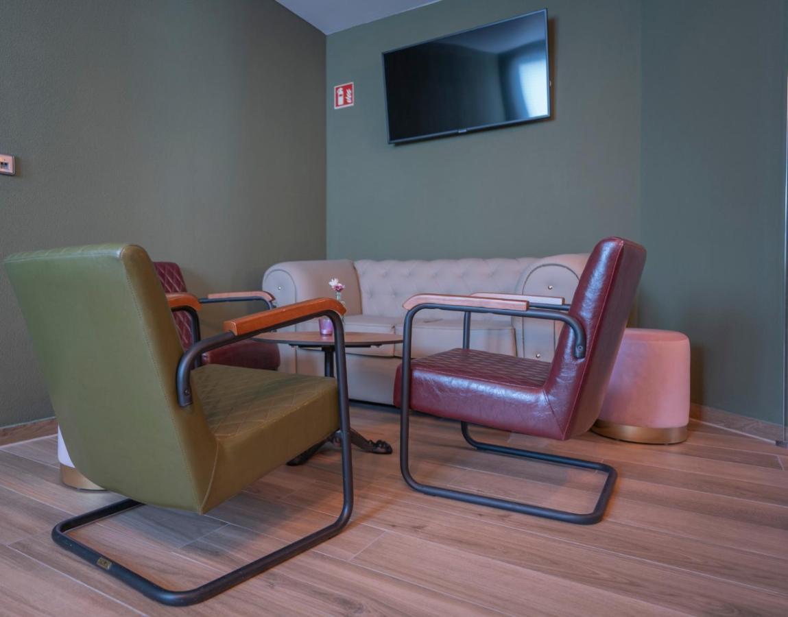 Village Bistro & Bar Fremdenzimmer Dettingen an der Erms المظهر الخارجي الصورة