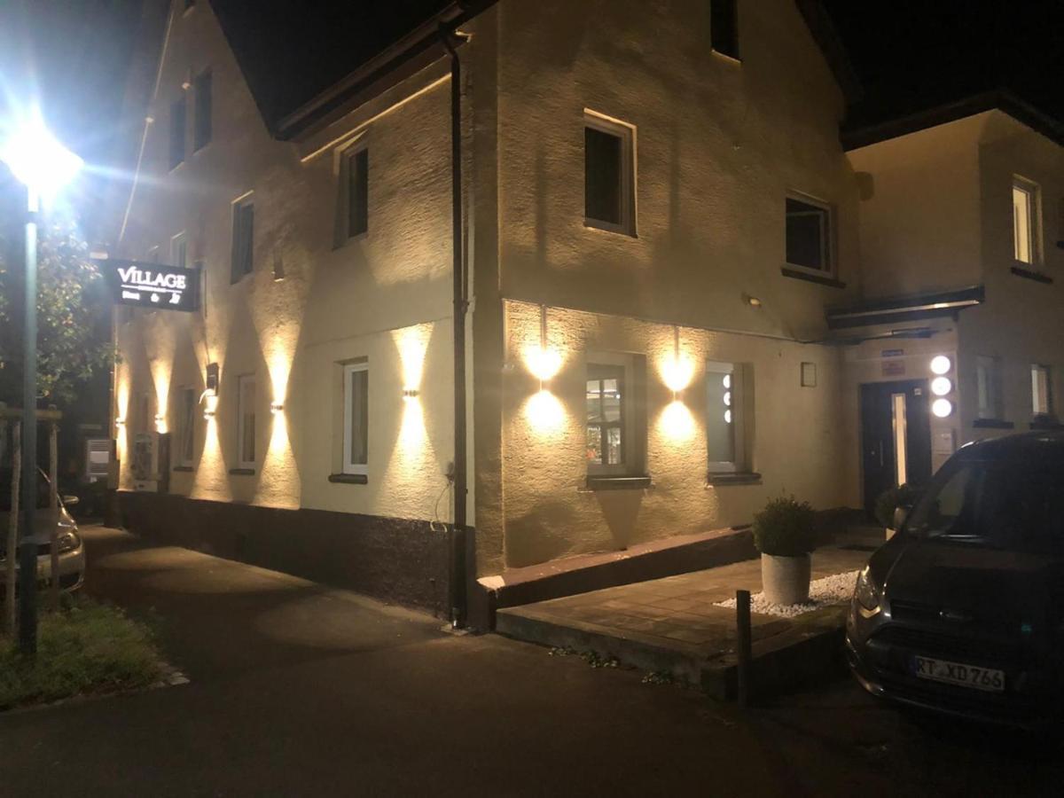 Village Bistro & Bar Fremdenzimmer Dettingen an der Erms المظهر الخارجي الصورة